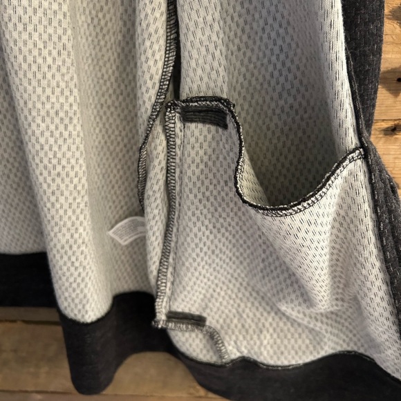 Mans cardigan sweater - Picture 10 of 11